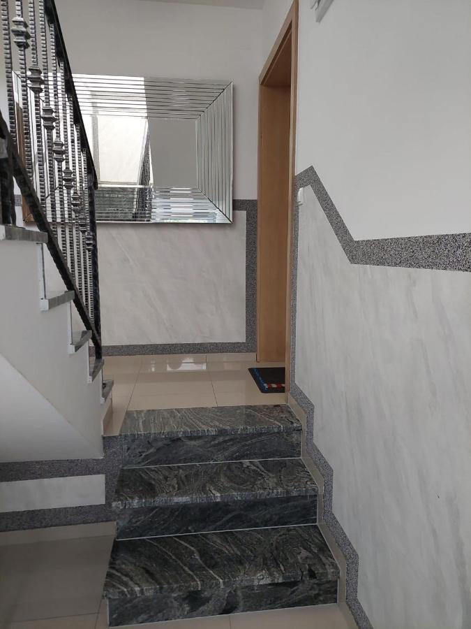Apartman Lozancic Vir Exterior foto